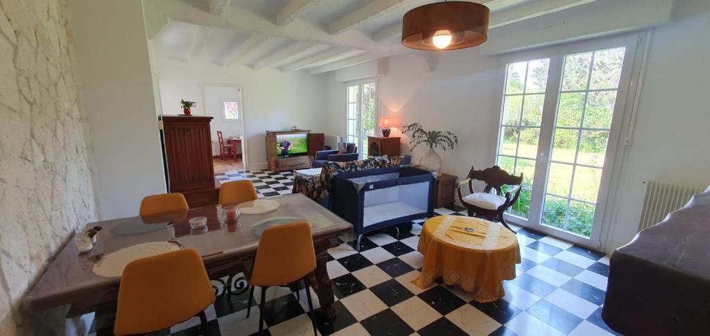 Maison Au Calme Avec Jardin Pres Du Chateau, Foret Et Plage Condette ภายนอก รูปภาพ